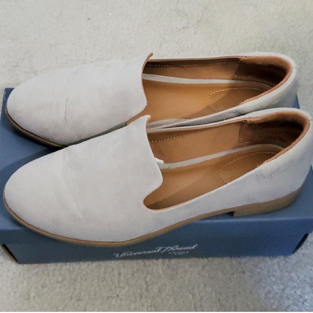 Universal Thread Flats - image 1